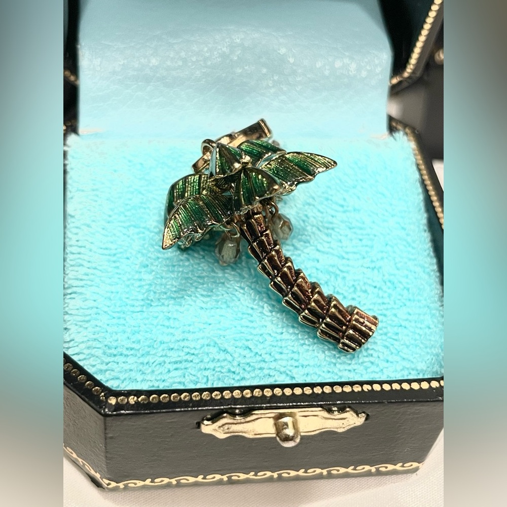NWT Vintage JUICY COUTURE Collectors Palm Tree Green and Gold Bracelet Charm Y2K
